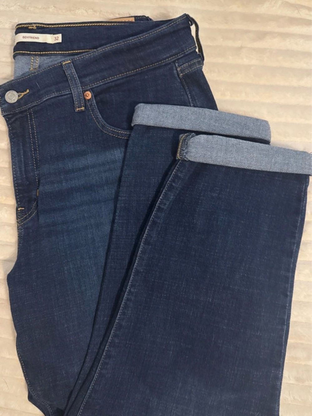 Levi's Boyfriend Jeans in Dark Wash